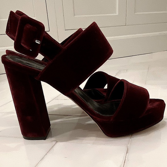 Barney’s New York velvet double strap sandal - Picture 6 of 10